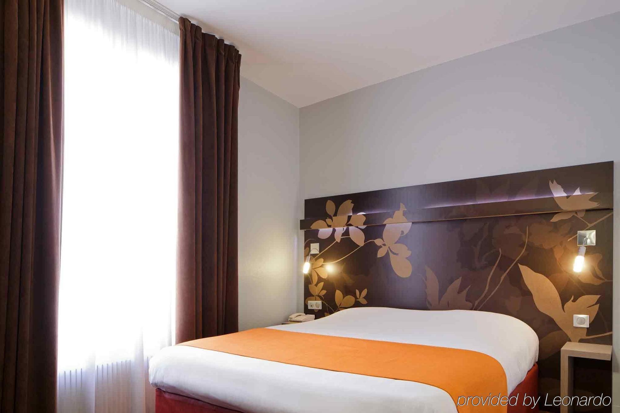 Hotel Mercure Gare De L'est Parigi